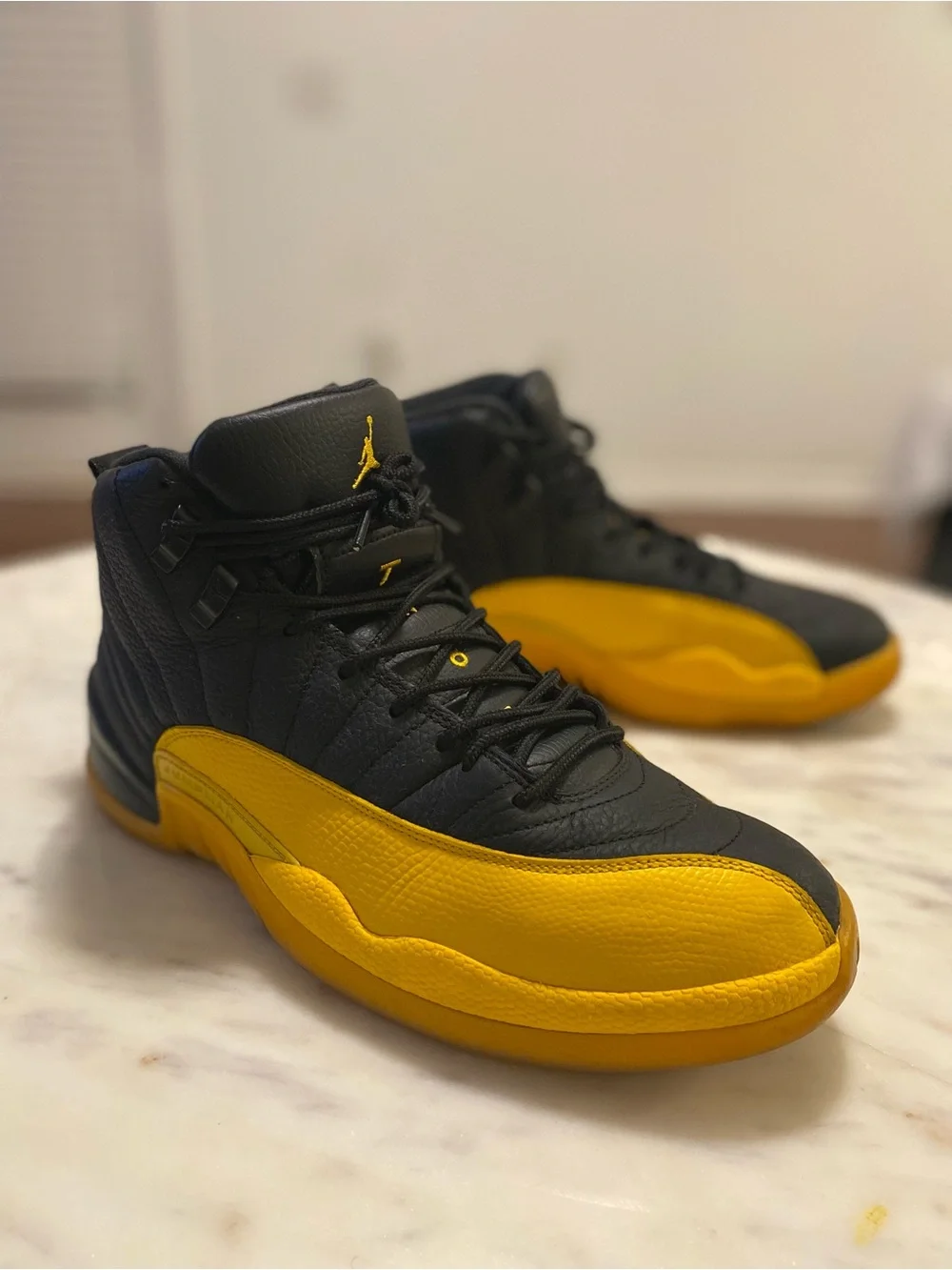 Jordan bold black